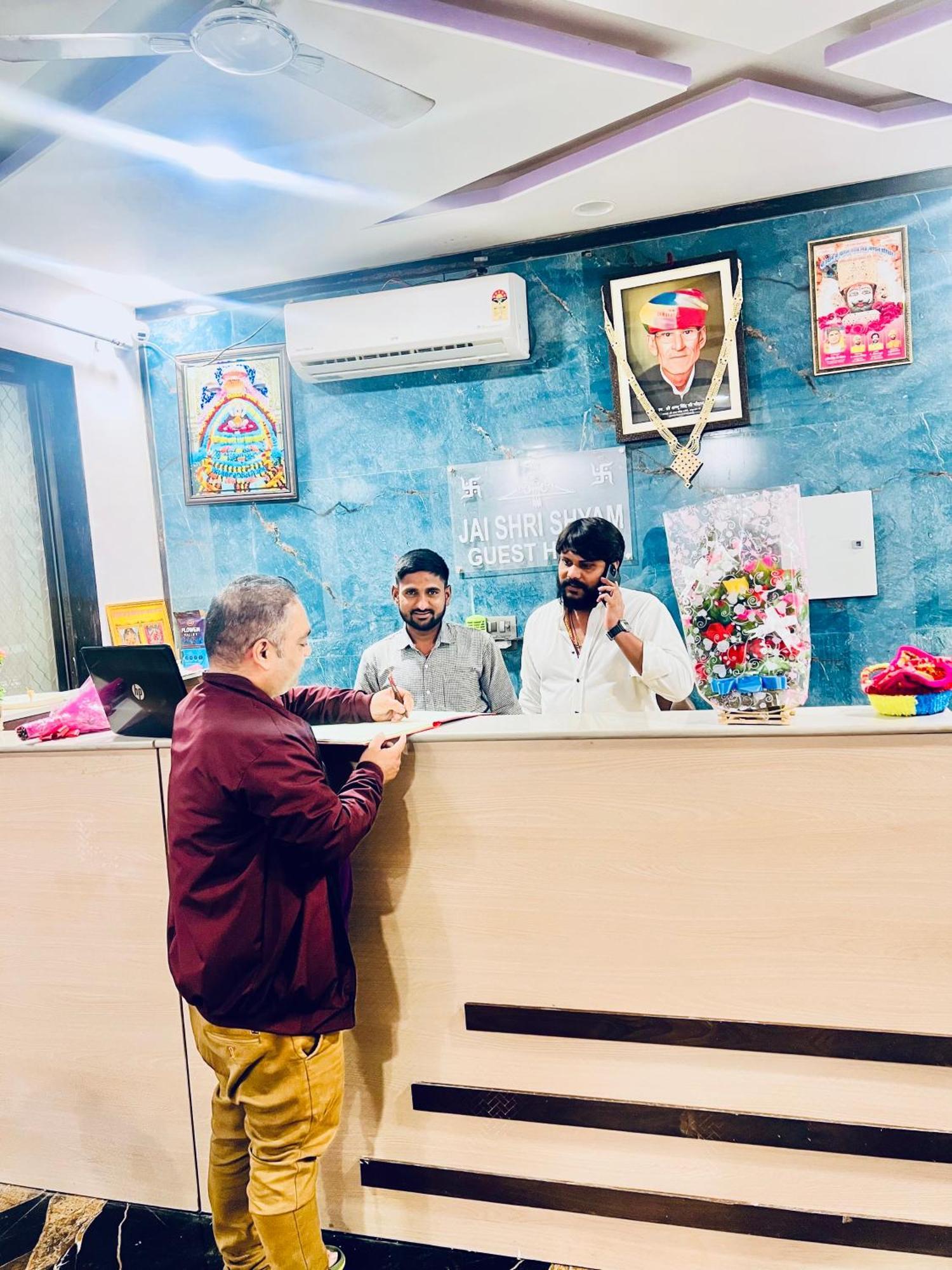 Shree Shyam Hotel Toran Dawar Khātu Esterno foto